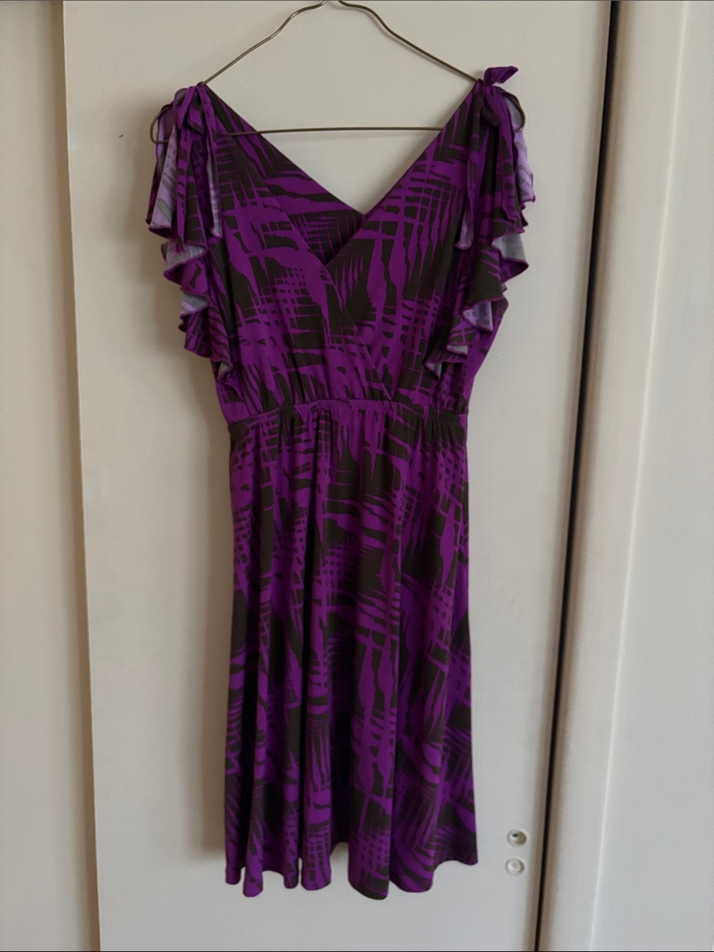 Attention purple pattern flutter sleeve dress size S